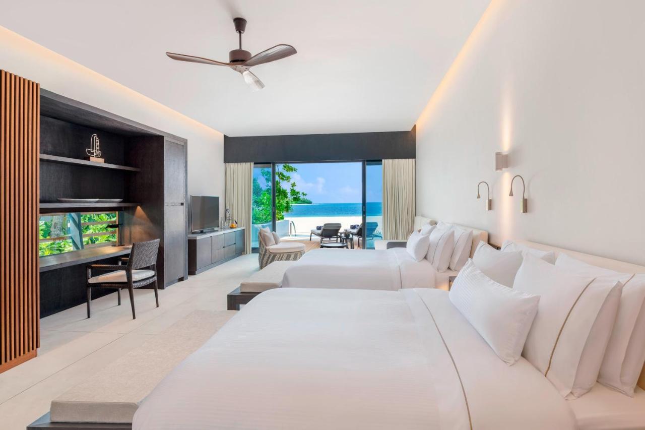 The Westin Maldives Miriandhoo Resort Eydhafushi Exterior photo