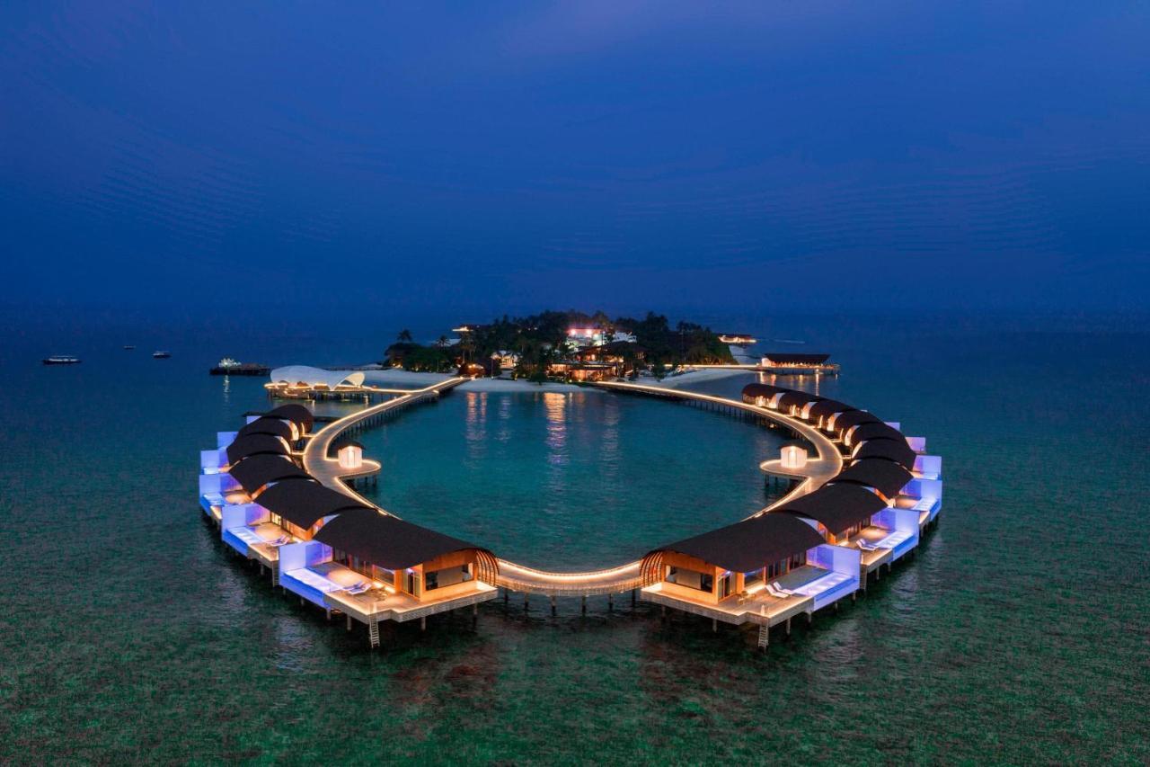 The Westin Maldives Miriandhoo Resort Eydhafushi Exterior photo