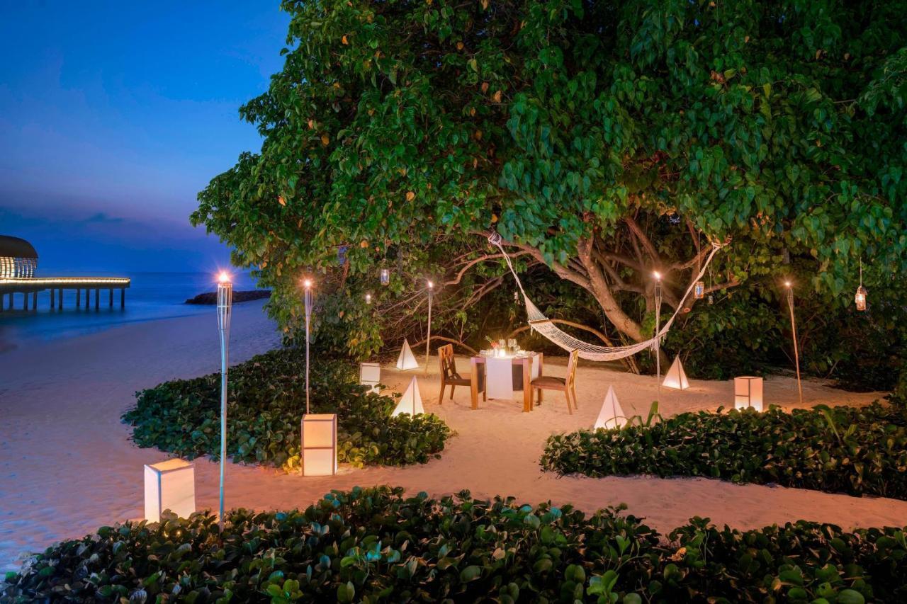 The Westin Maldives Miriandhoo Resort Eydhafushi Exterior photo