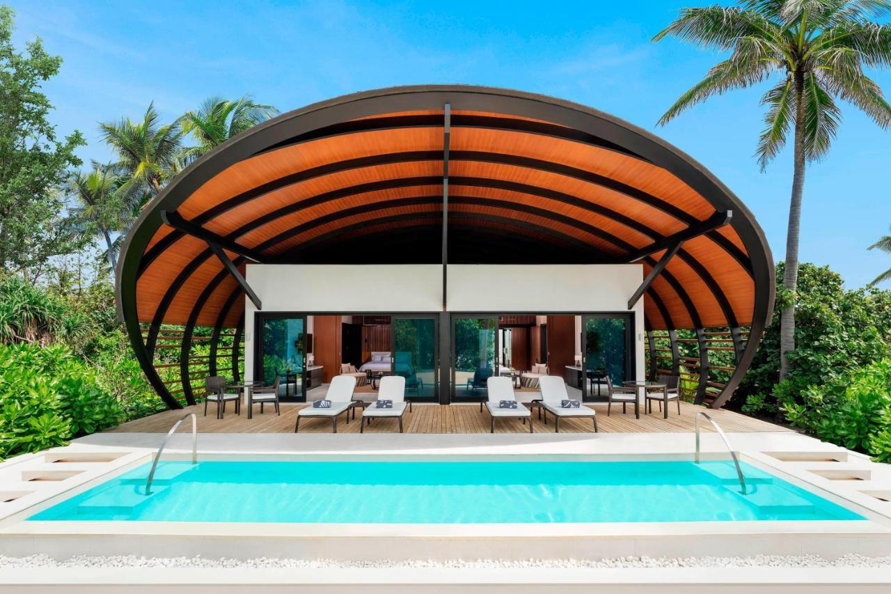 The Westin Maldives Miriandhoo Resort Eydhafushi Exterior photo