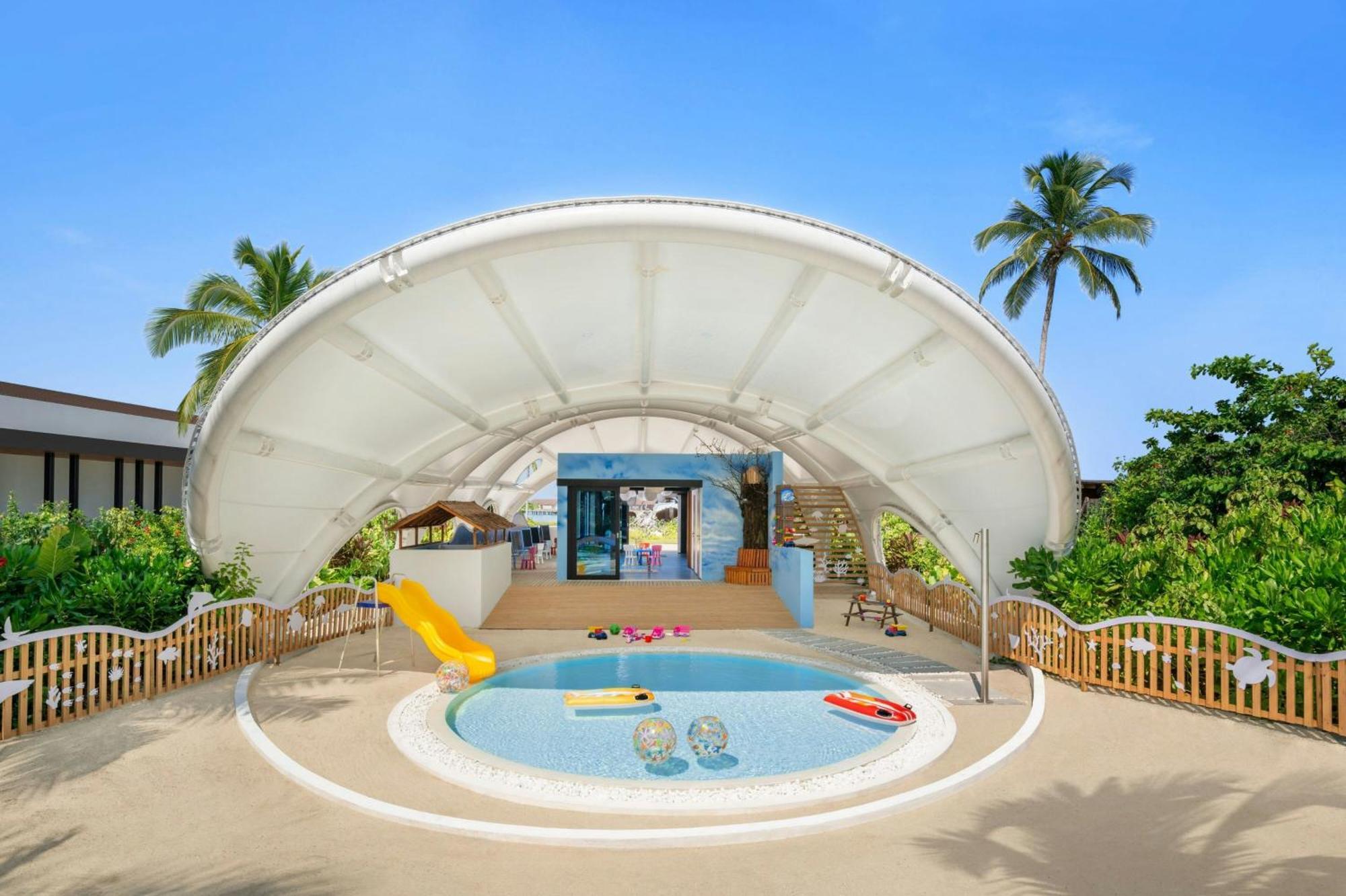 The Westin Maldives Miriandhoo Resort Eydhafushi Exterior photo